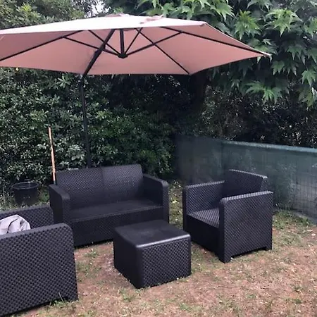 Maison Jardin Proche Hébergement de vacances *