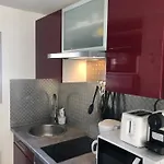 Holiday home Maison Jardin Proche *