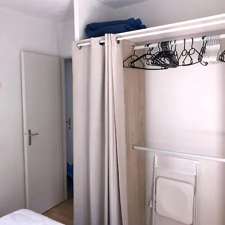 Holiday home Maison Jardin Proche