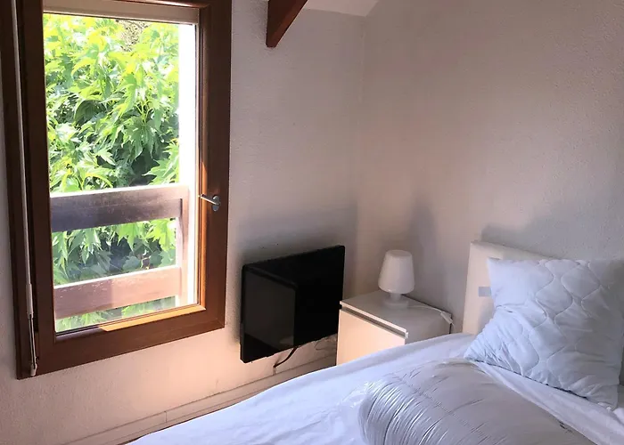 度假居 Maison Jardin Proche *